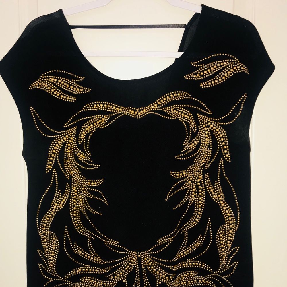 Black blouse with bronze sequins
